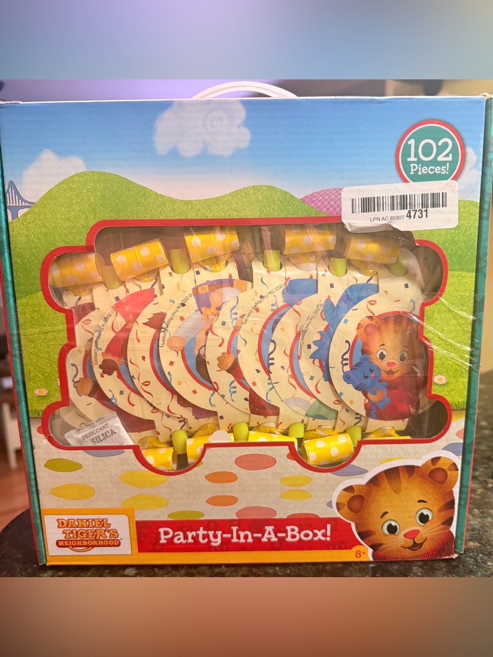 Daniel Tiger's Neighborhood Party In A Box Birthday decor supplies kids NEW